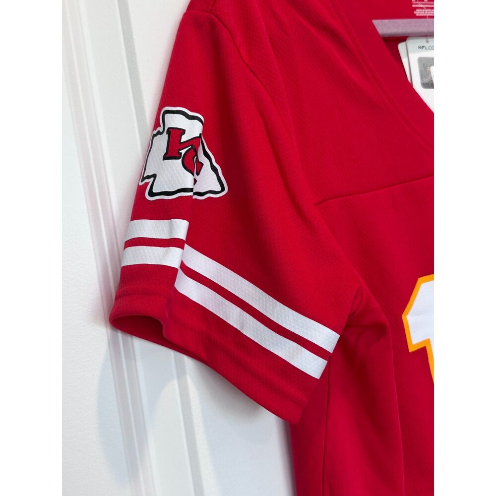 NWT NFL Kansas City Chiefs Patrick Mahomes 15 Red Jersey Size Medium - Picture 5 of 7